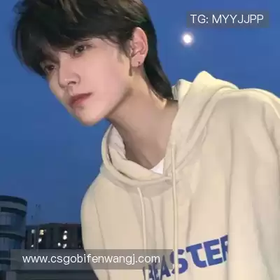 束启万